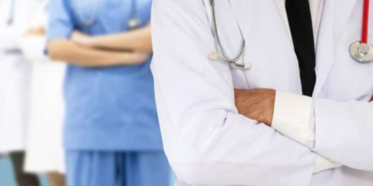 Asistan doktorların nöbet süresi düşüyor