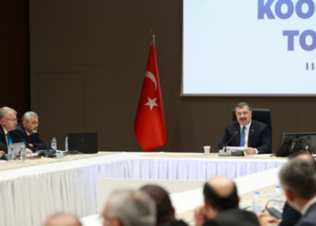 Bakan Koca, İllerin Sağlık Müdürleriyle Bir Araya Geldi