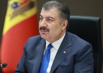 Bakan Koca koronavirüse yakalandı