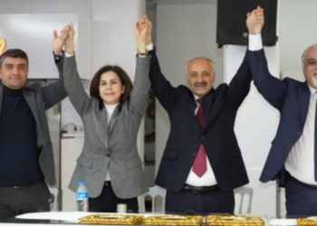 Eski İYİ Partili Fuat Onbaşılı’dan Karakaya’ya tam destek!