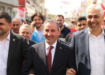 Sultanbeyli Yeniden AK Parti Dedi!