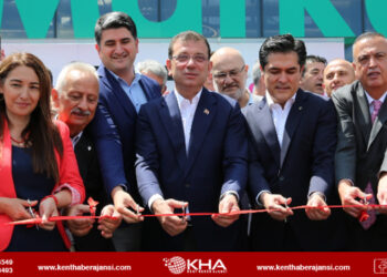 Bahçe Market ve Esatpaşa Spor Tesisi hizmete açıldı