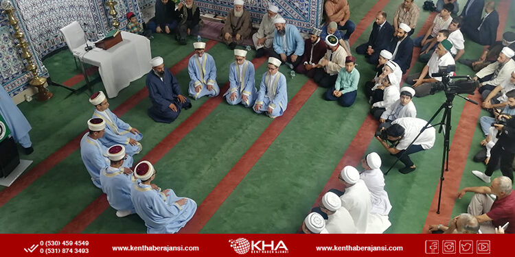 Dar’ül Erkam Medresesi’nde 7 Öğrenci İcazetlerini Aldı