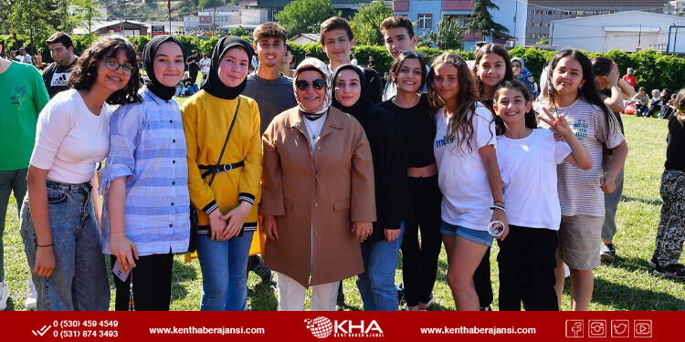 Sancaktepeli gençler YKS öncesi stres attı