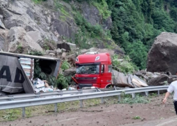 Artvin’de heyelan: 1 ölü, 2 yaralı
