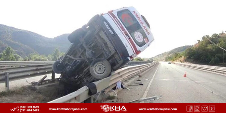 Tokat’ta ambulans kaza yaptı: Hasta öldü, 3 yaralı