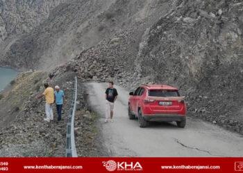 Yusufeli’nde heyelan!