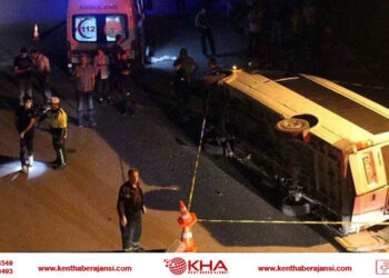 Uşak’ta servis minibüsü devrildi: 1 ölü, 15 yaralı