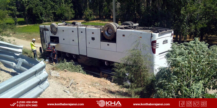 Acıpayam’da tur otobüsü devrildi: 41 yaralı