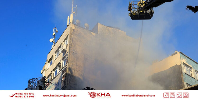 Fatih’te metruk bina yangını