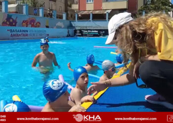 Sultanbeyli’de Yüzme Bilmeyen Kalmayacak