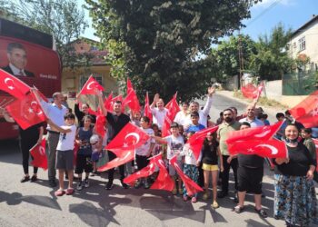 SULTANBEYLİ’DE ZAFER BAYRAMI COŞKUYLA KUTLANDI