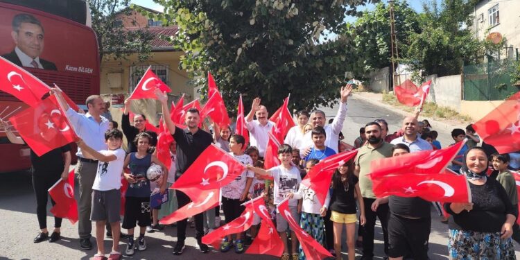 SULTANBEYLİ’DE ZAFER BAYRAMI COŞKUYLA KUTLANDI