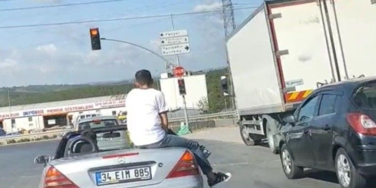 Sultanbeyli’de Tehlikeli Yolculuk Kamerada