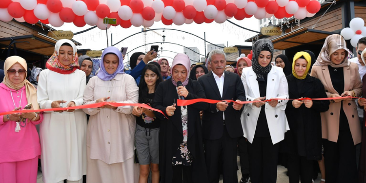 Sancaktepe’de Yenidoğan Sosyal Tesisi hizmete açıldı