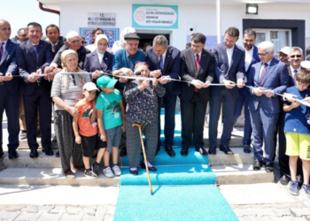 BAKAN ÖZER, ALTINDAĞ AYDINCIK KÖY YAŞAM MERKEZİNİN AÇILIŞINI YAPTI