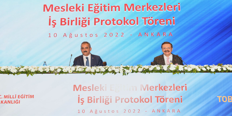 TOBB İLE MESLEKİ EĞİTİM MERKEZLERİ ALANINDA İŞ BİRLİĞİ