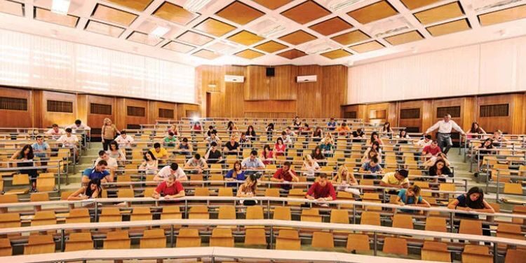 YÖK Başkanlığı’ndan Vakıf Üniversitelerine İndirim Çağrısı