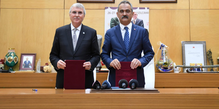 SAKARYA’DA TARIM ALANINI SEÇEN ÖĞRENCİLERE AYDA 500 LİRA BURS İMKANI