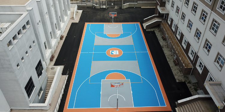 Pendik’te 20 okula basketbol ve voleybol sahası yapılıyor