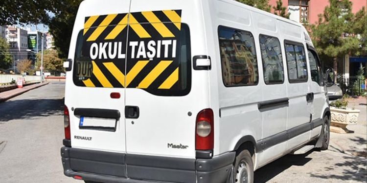 İstanbul’da okul servis ücretlerine zam
