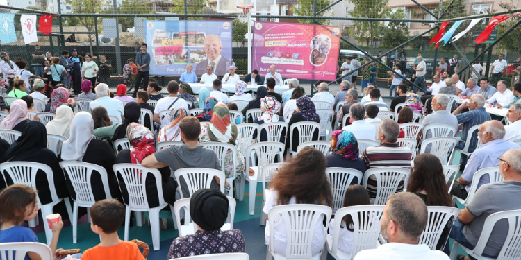 Ümraniye’de Başkanla 5 Çayı Buluşmaları Devam Ediyor