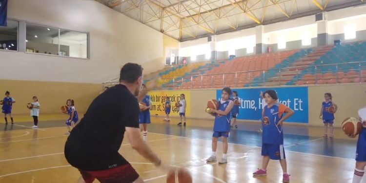 Sultanbeyli’de Gençler Aktivite Dolu Bir Yaz Geçiriyor