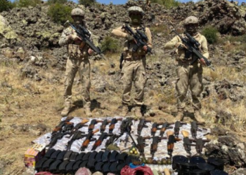 Tendürek’te teröre ait cephane ele geçirildi