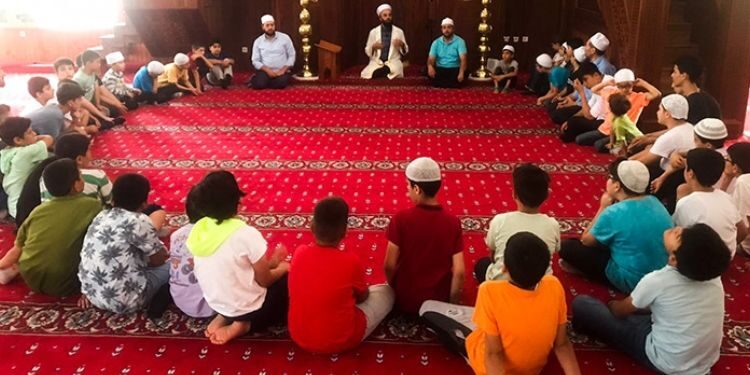 Sultanbeyli’de “Çocuklarla Camide Bir Gün” Programı Düzenlendi