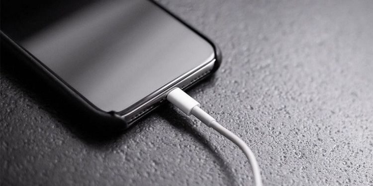 En güçlü telefon bataryası iPhone 13 Pro Max seçildi