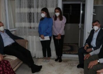 İmamoğlu’na “Ben Tayyipçiyim” Diyen Beyhan Teyze Erdoğan’la Buluştu