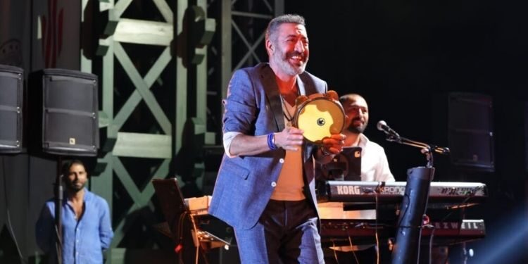 ÜMRANİYE ‘YAZFEST’ FESTİVALİNDE HAKAN ALTUN RÜZGARI ESTİ