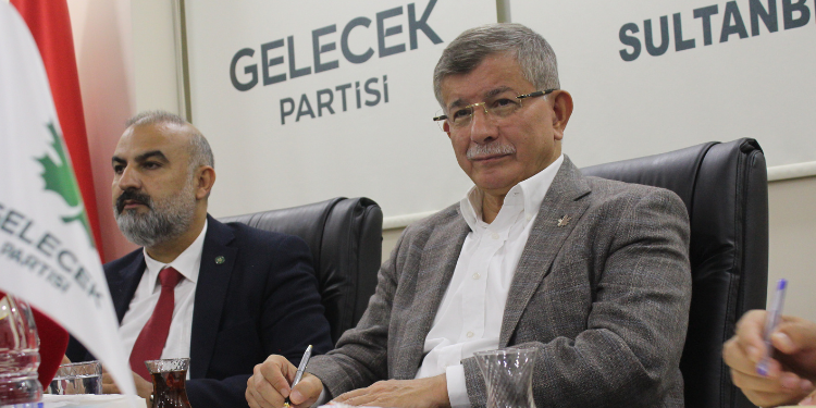 Ahmet Davutoğlu: “Cahil Başkanlık Ve Uygulanan Politikalarının Bedelini Halk Ödüyor”