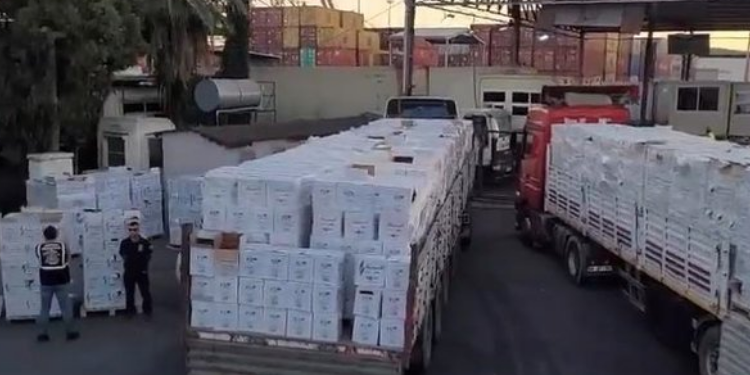 Mersin’de 86 bin 245 kaçak alkol şişesi yakalandı