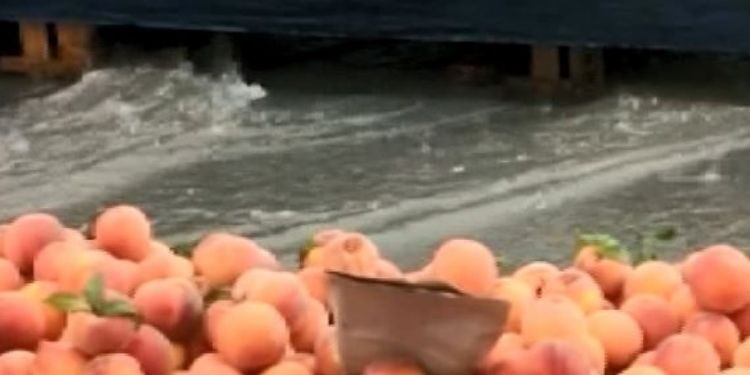 İstanbul’da sağanak yağış hayatı felç etti!