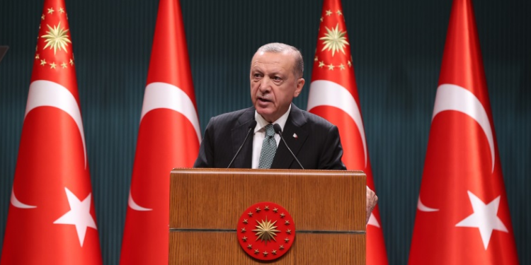 CUMHURBAŞKANI ERDOĞAN’DAN MÜJDELİ HABER: 2 BİN LİRA ALTINDAKİ BORÇLAR TASFİYE EDİLECEK