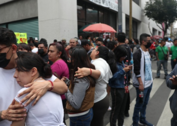 Meksika’da 7,6 büyüklüğünde deprem