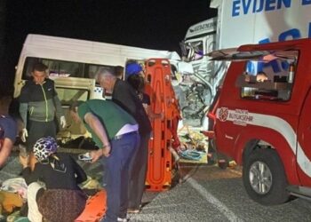 Sivas’ta feci kaza: 8 ölü, 9 yaralı