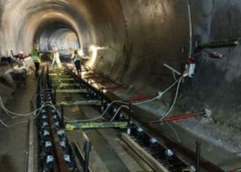 ÇEKMEKÖY, SANCAKTEPE, SULTANBEYLİ METROSUNDA RAY İMALATINA BAŞLANDI