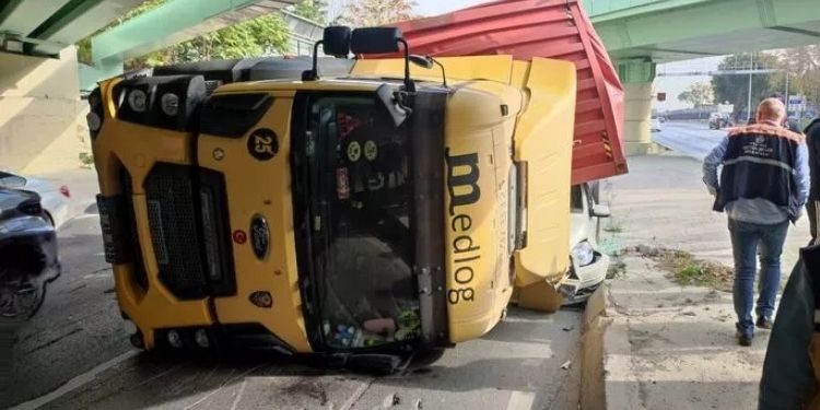 Bakırköy’de yürekleri ağıza getirten kaza!