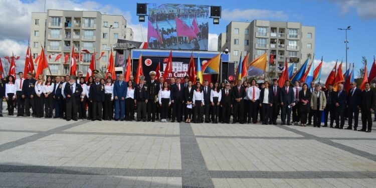 Sultanbeyli’de Cumhuriyet Bayramı Ruhu Yüreklerde Hissedildi