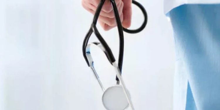 İntörn doktorlara asgari ücret müjdesi