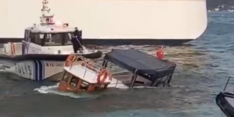 Karaköy’de tekne battı: 2 kişi kurtarıldı