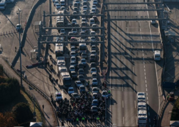 Yurtta saat 9’u 5 geçe hayat durdu