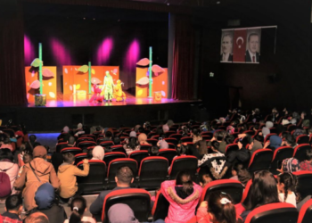 Çalışkan Karıncalar Yoğun İlgiyle İzlendi