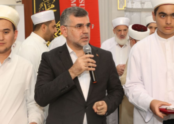 Sultanbeyli’de 40 Hafız Daha İcazetlerini Aldı