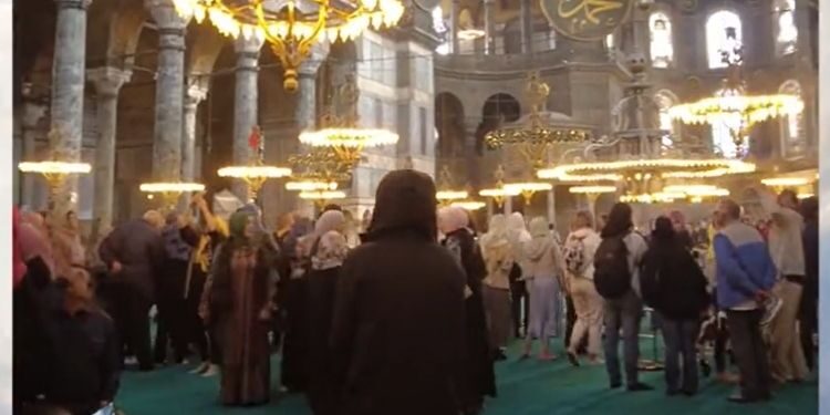 Sultanbeylili Vatandaşlar Manevi Mekanlarda Buluşuyor