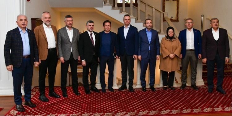 Ak Partili Başkanlar Pendik’te Buluştu