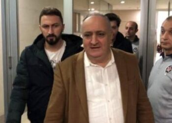 Ekmeği aptal toplumlarla bağdaştıran başkan tutuklandı!
