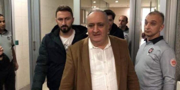 Ekmeği aptal toplumlarla bağdaştıran başkan tutuklandı!
